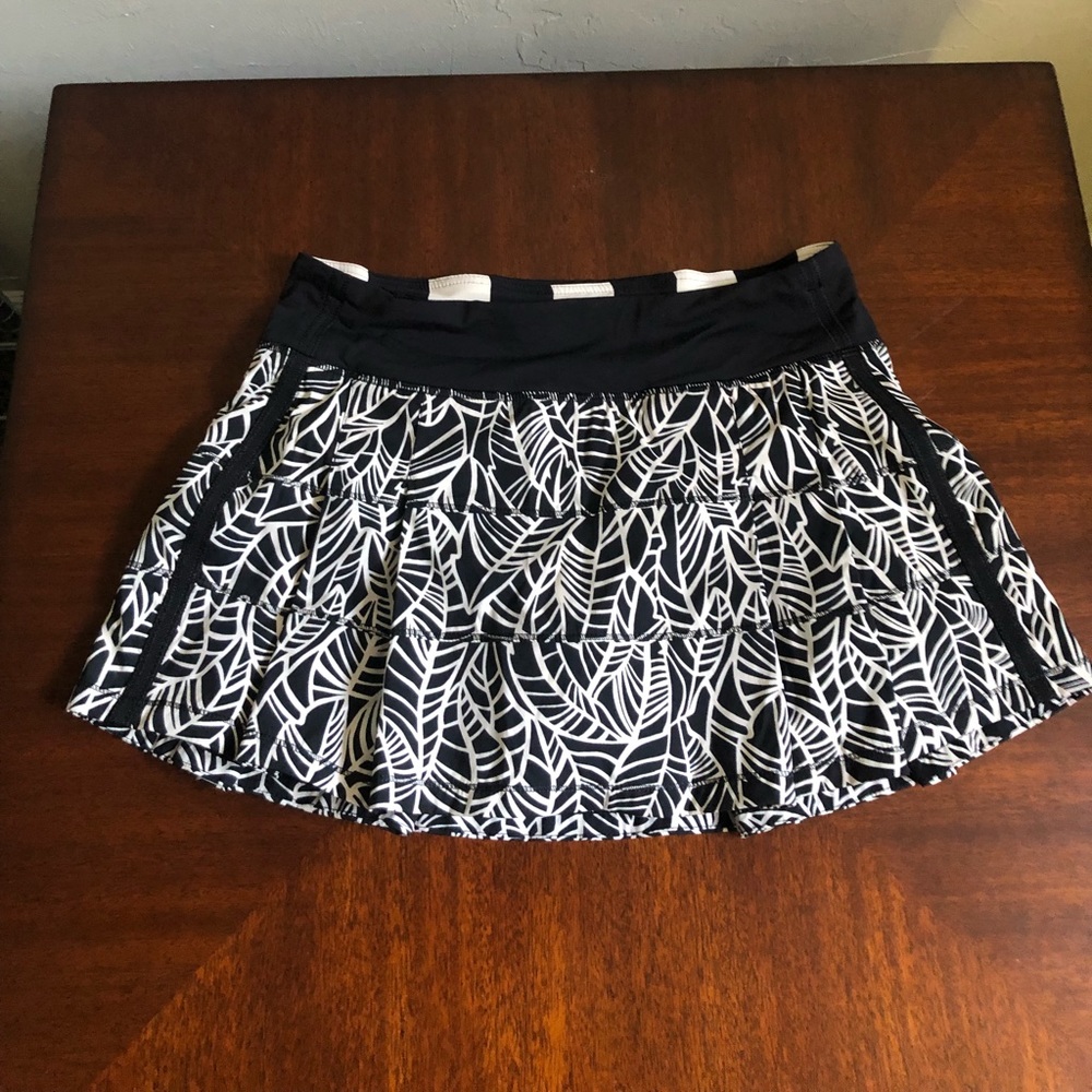 🖤Lulu Black & White Palm Skorts🖤